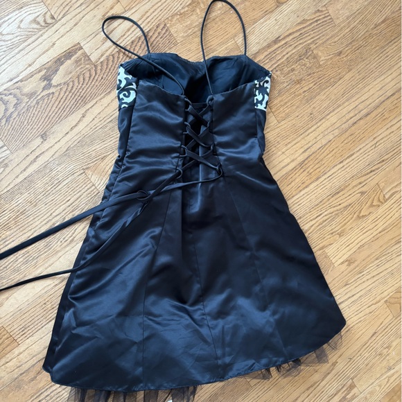 Homecoming Dress Short Size 11 - Picture 4 of 4